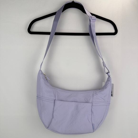 Lululemon Slouchy Sling Bag 6L - Picture 2 of 11